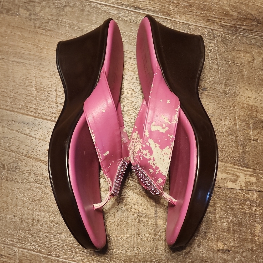 🆓️w/Purchase~Italian Shoemakers Pink Rhinestone Sandals S5 - Picture 6 of 9